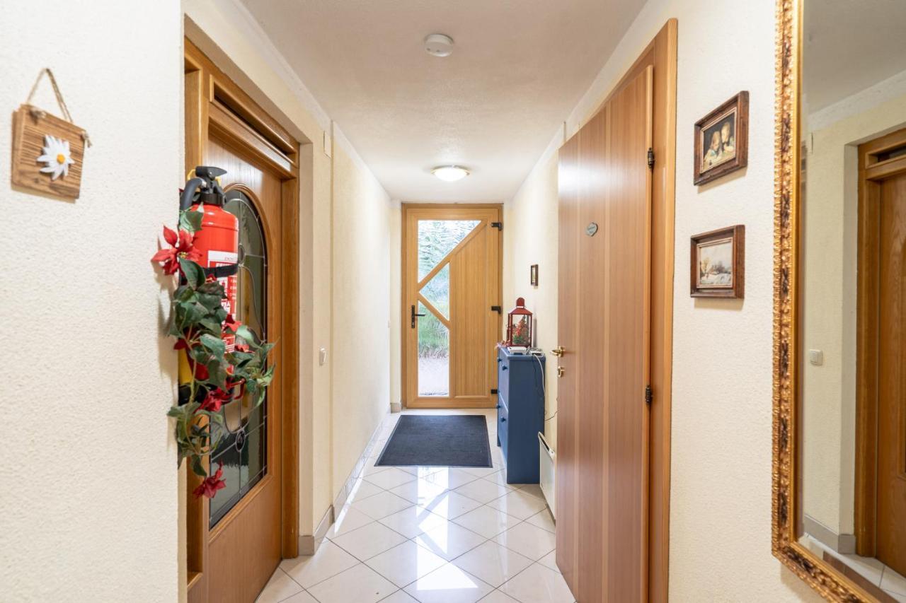 Heimeliges Apartment In Den Bergen 바트키르히하임 외부 사진
